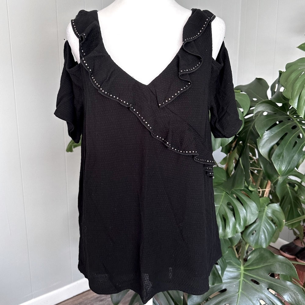 #7) NWT Belldini Ruffle chest with gold beads cold shoulder top Size M